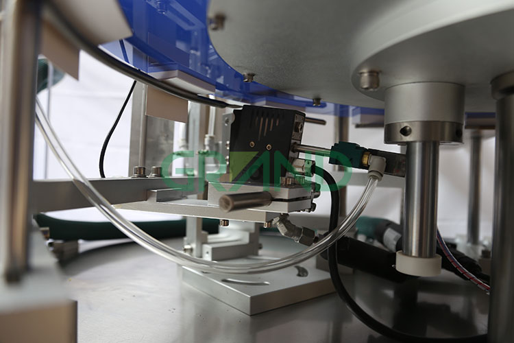 Automatic Vertical Rotary Cartoning Machine Main turntable Machina de cartonización giratoria vertical automática06