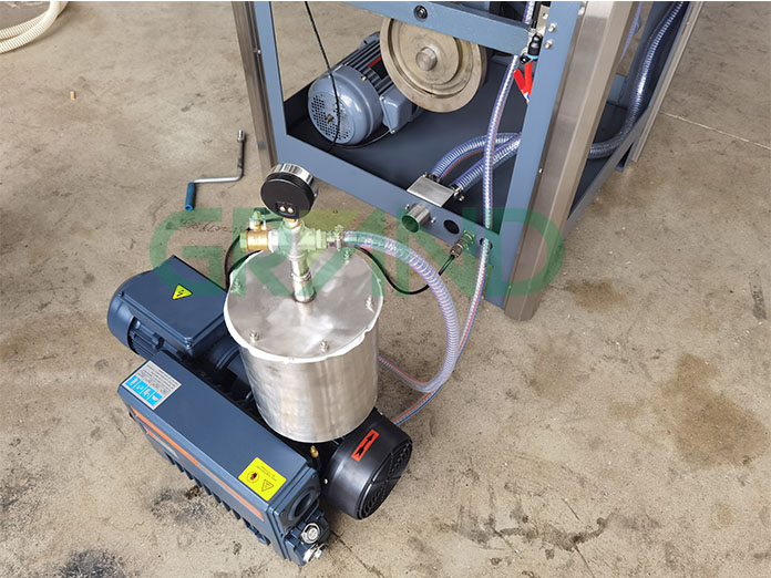 La bomba de vac&iacute;o de aceite