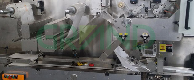 Toallitas h&uacute;medas plegables y empaquetado Detalis